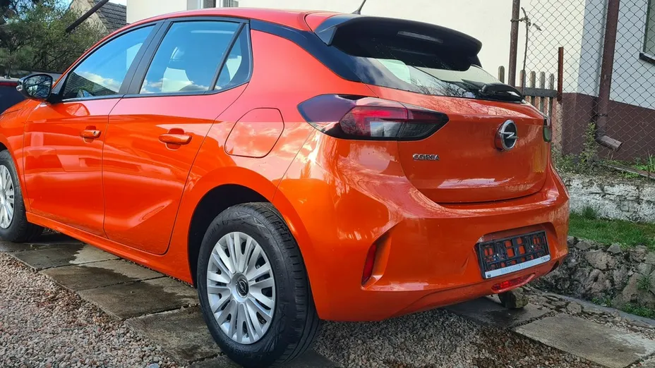 OPEL Corsa -