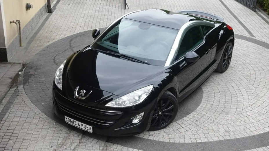 PEUGEOT RCZ -