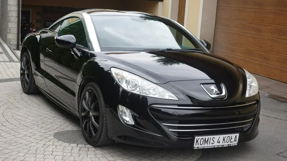 PEUGEOT RCZ -
