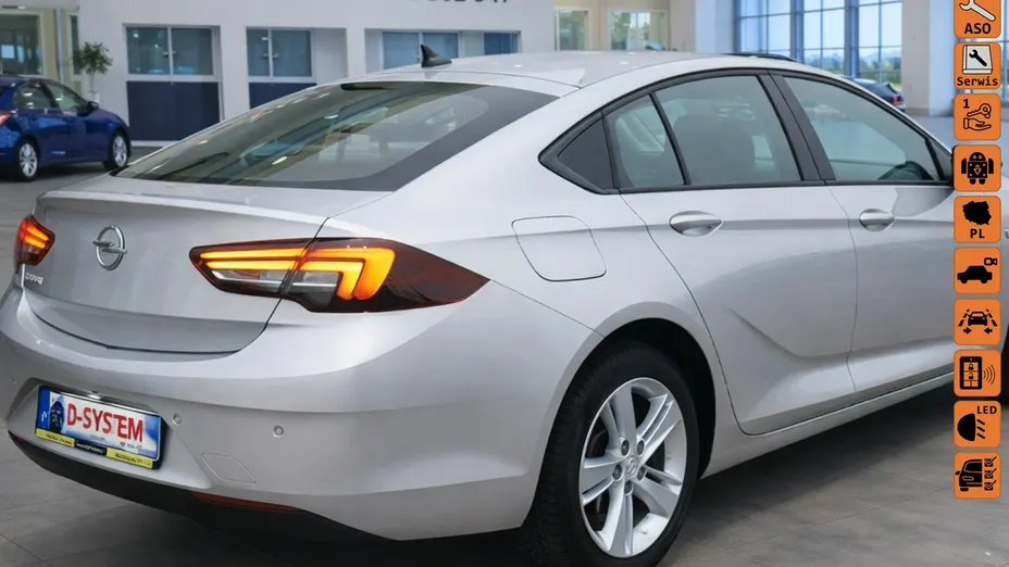 OPEL Insignia -