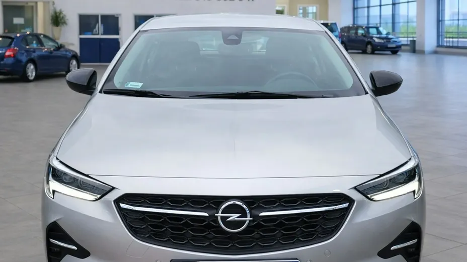 OPEL Insignia -