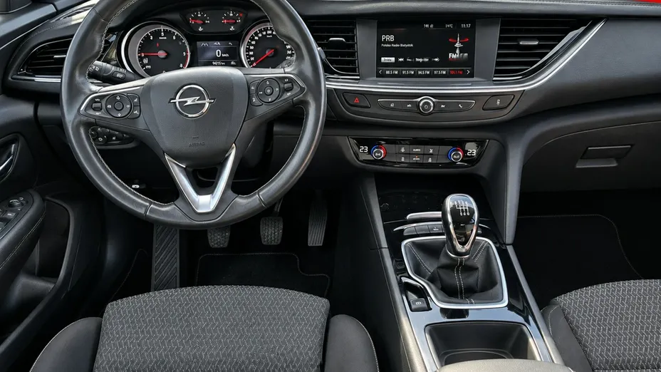 OPEL Insignia -