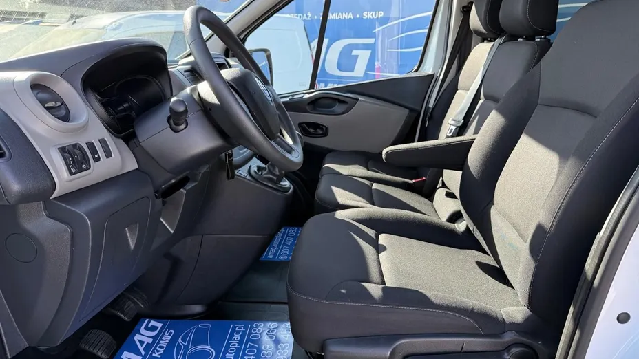RENAULT Trafic -
