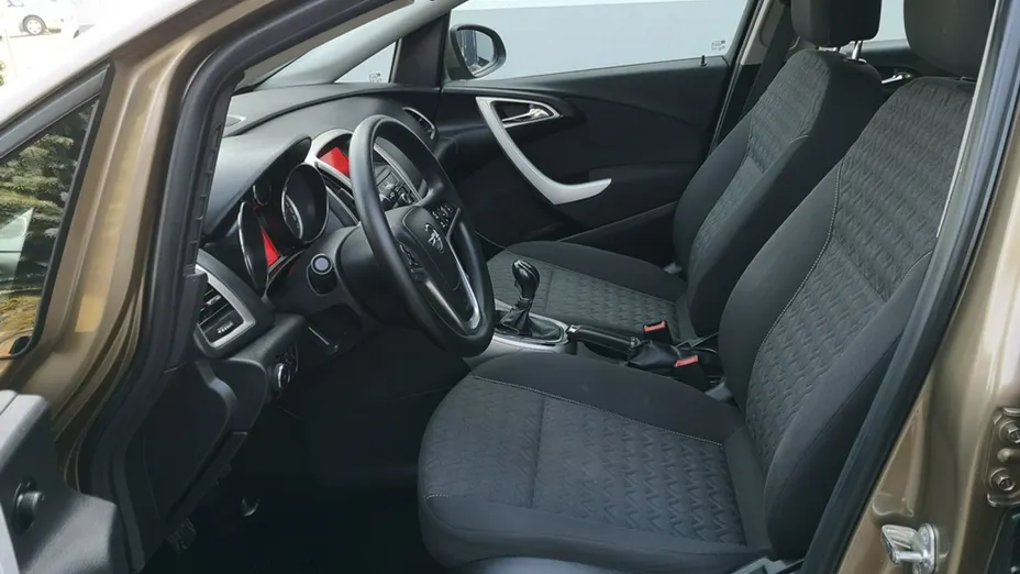 OPEL Astra -