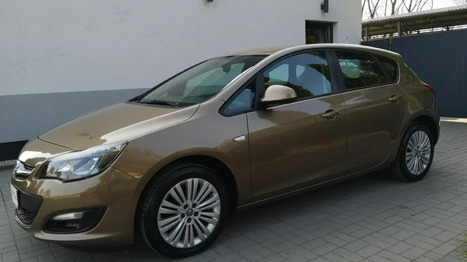OPEL Astra -