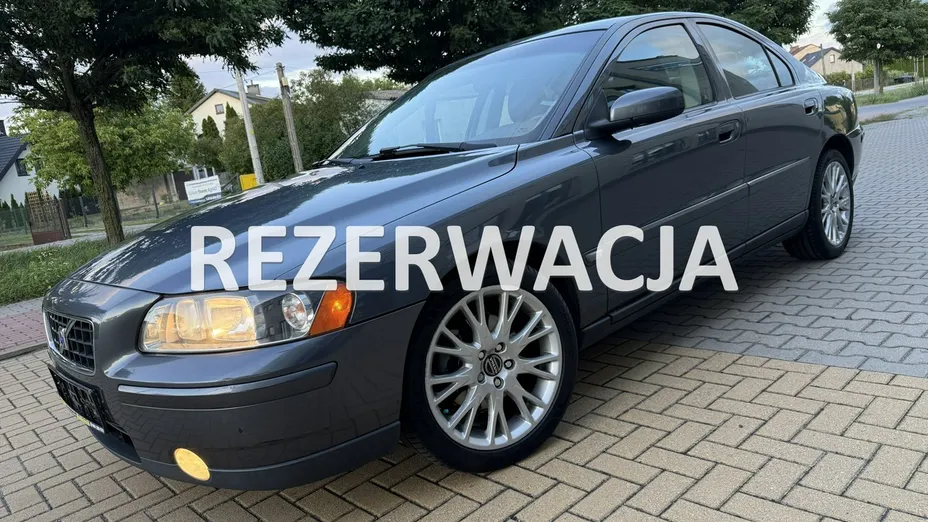 VOLVO S60 -