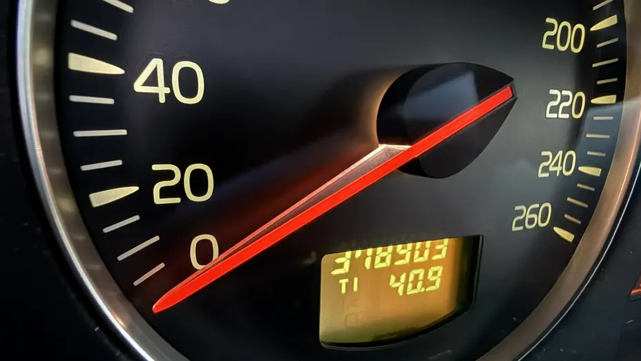 VOLVO S60 -