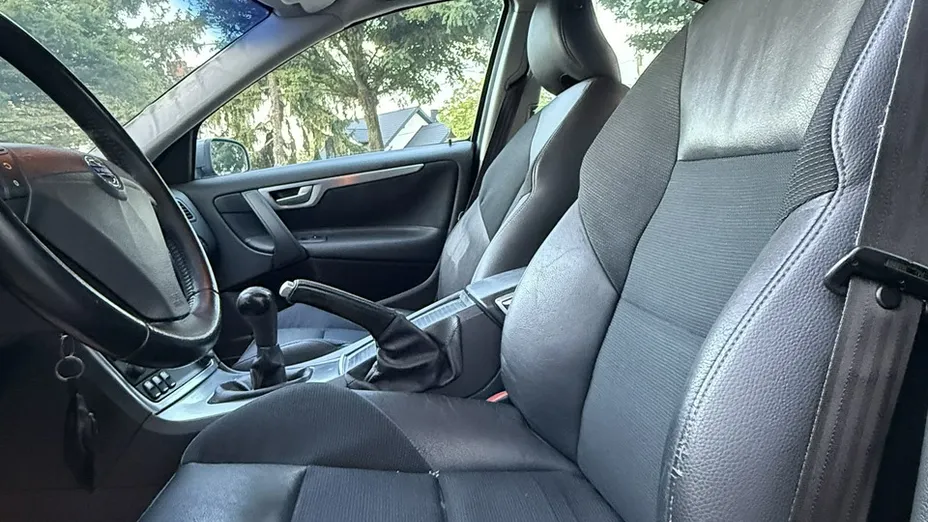 VOLVO S60 -