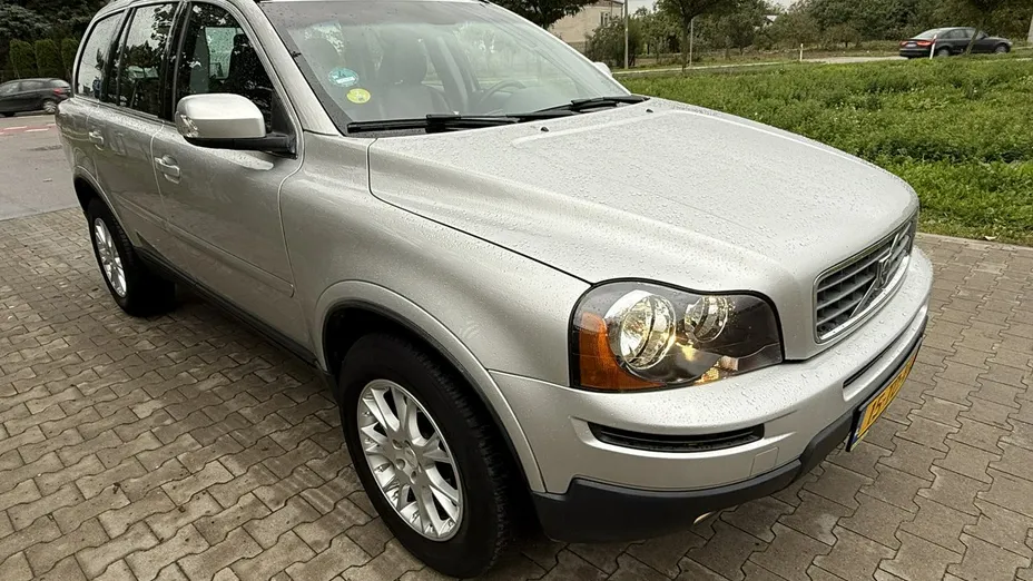 VOLVO XC90 -