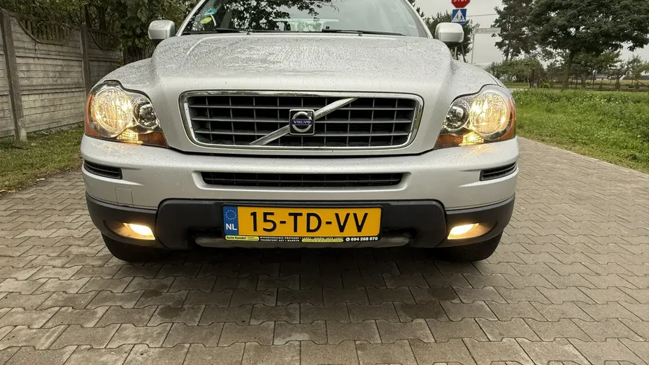 VOLVO XC90 -