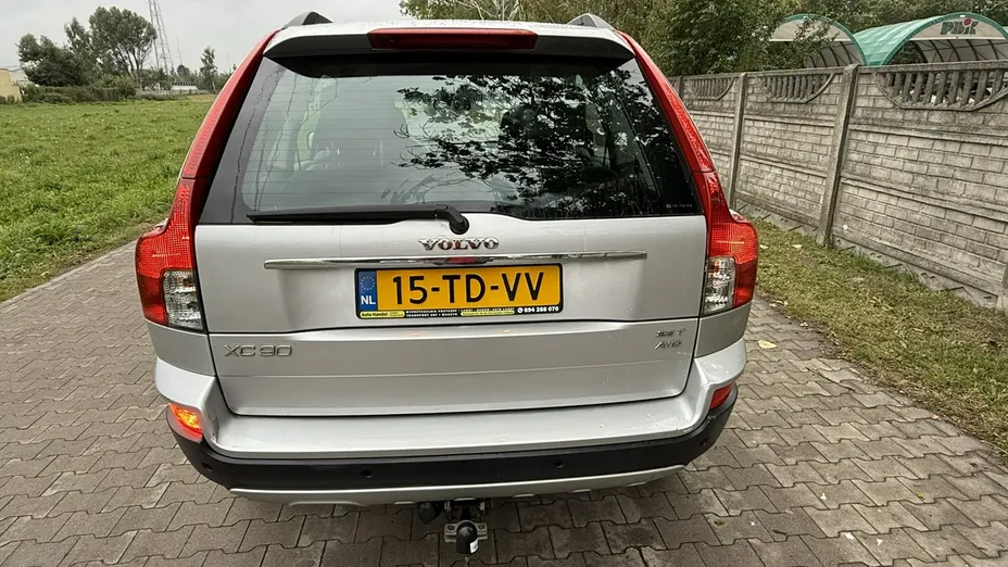 VOLVO XC90 -