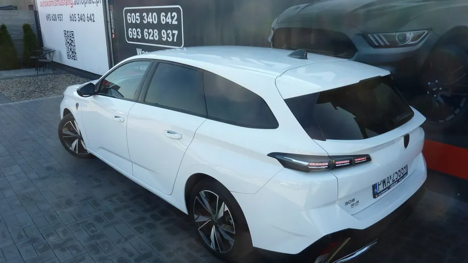 PEUGEOT 308 -