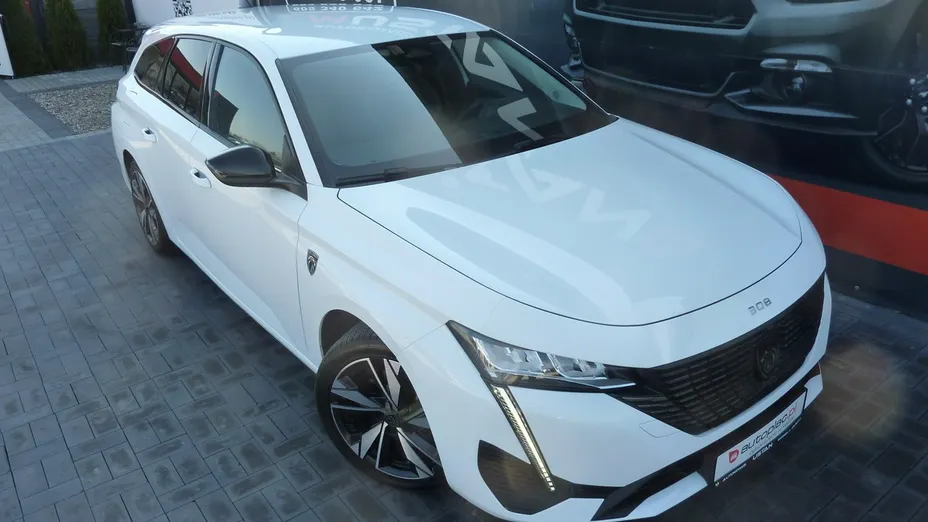 PEUGEOT 308 -