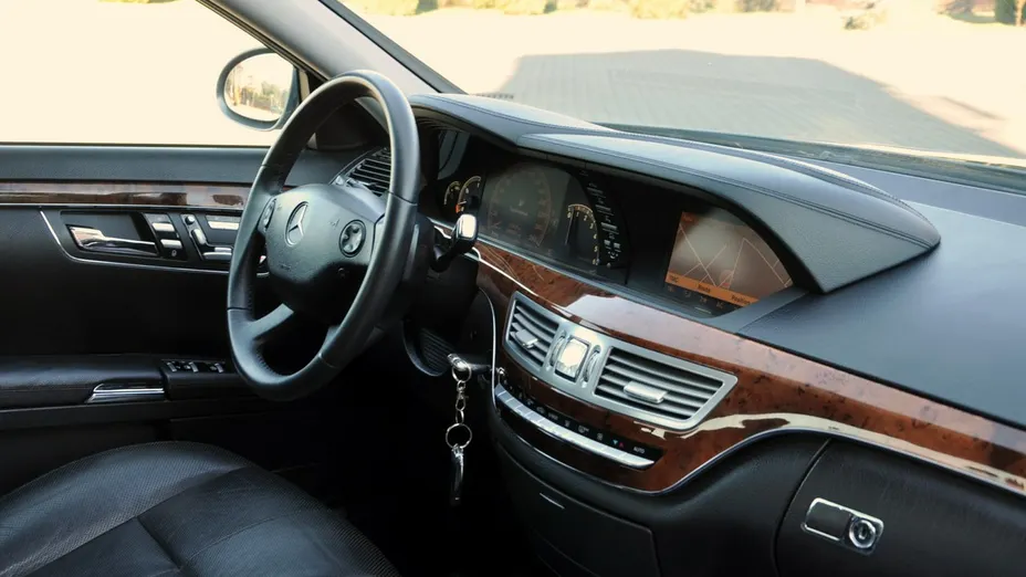 MERCEDES-BENZ S Klasa -