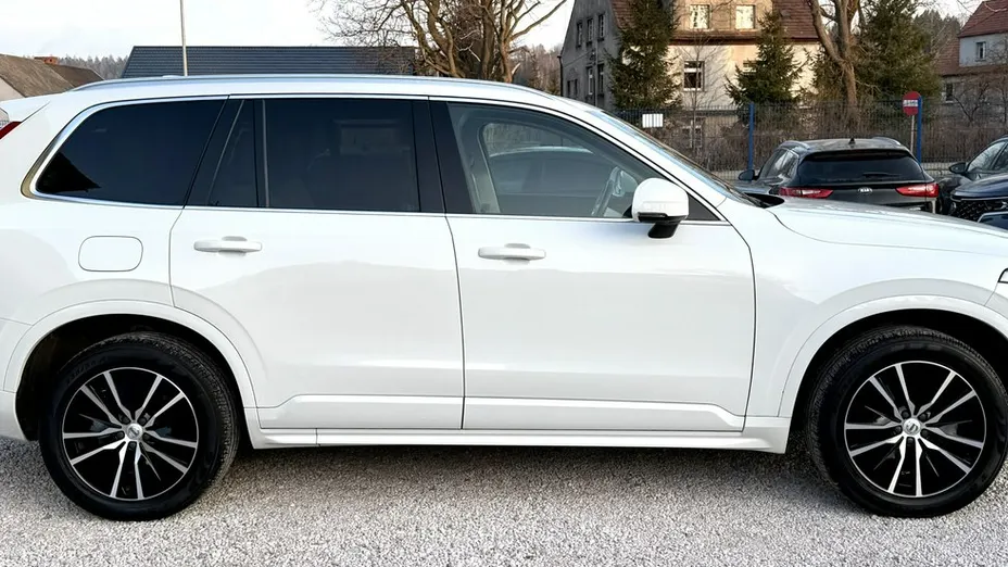 VOLVO XC90 -