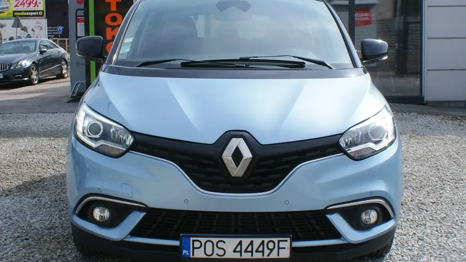 RENAULT Scenic -