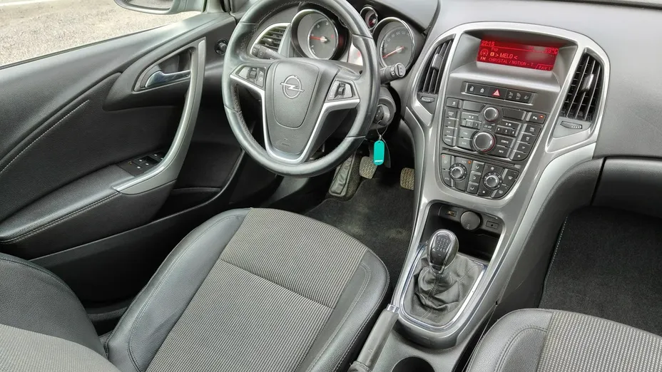 OPEL Astra -