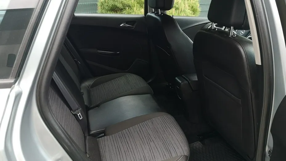 OPEL Astra -