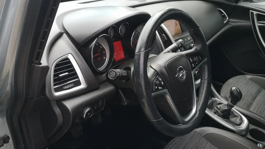 OPEL Astra -