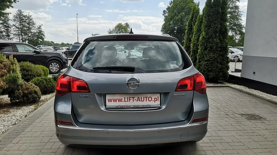 OPEL Astra -