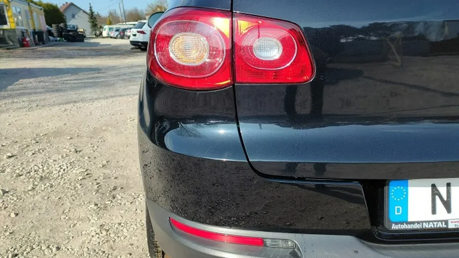 VOLKSWAGEN Tiguan -