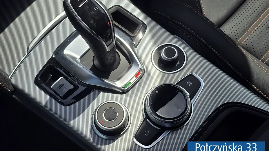 ALFA ROMEO Stelvio -
