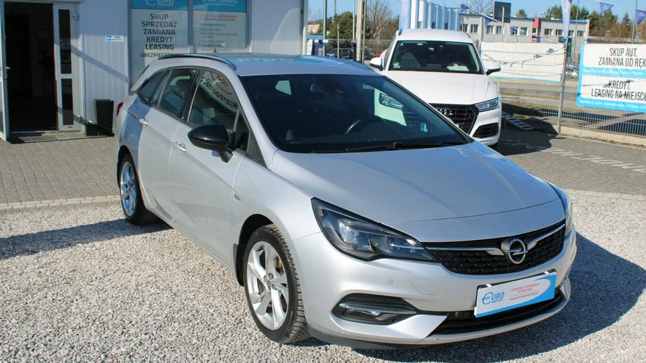 OPEL Astra -