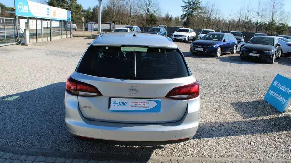 OPEL Astra -