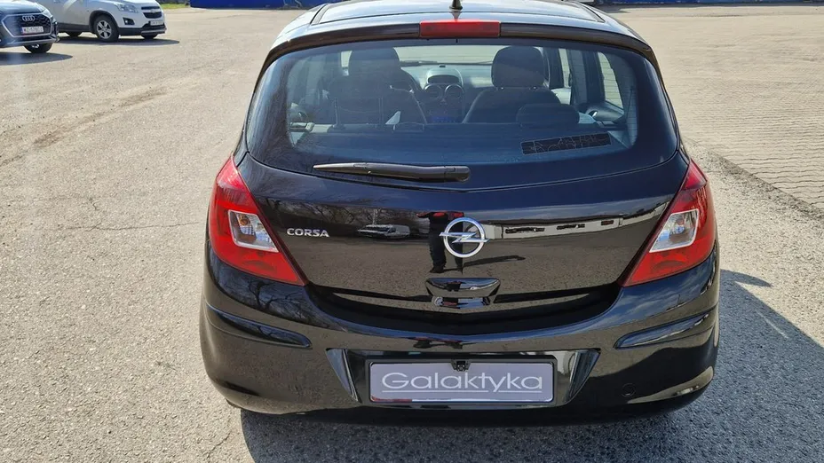 OPEL Corsa -