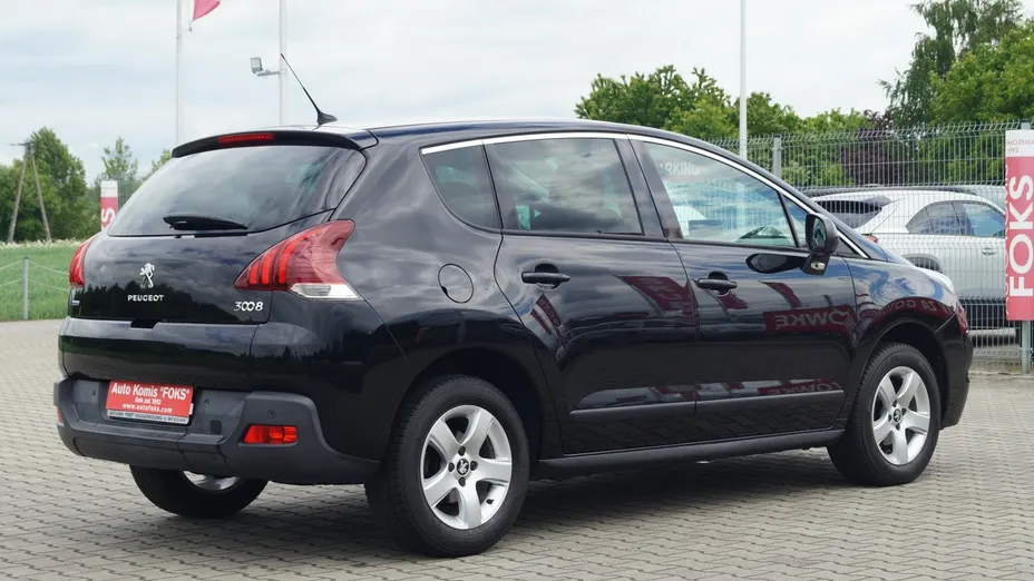 PEUGEOT 3008 -