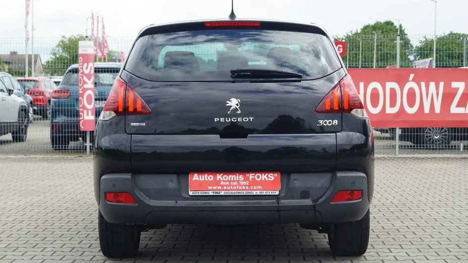 PEUGEOT 3008 -