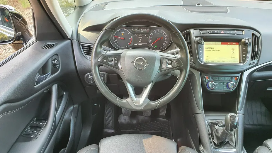 OPEL Zafira -