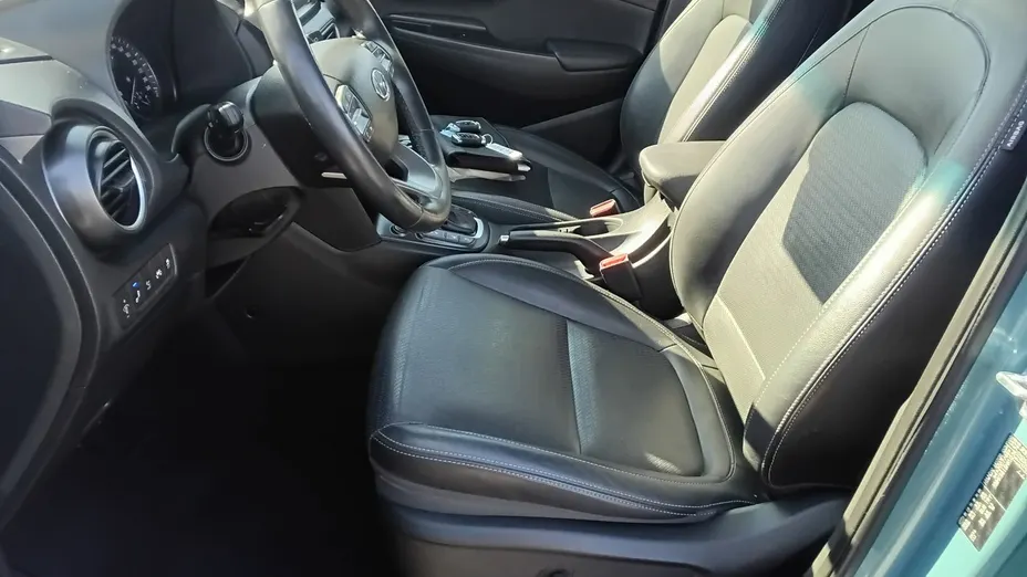 HYUNDAI Kona -