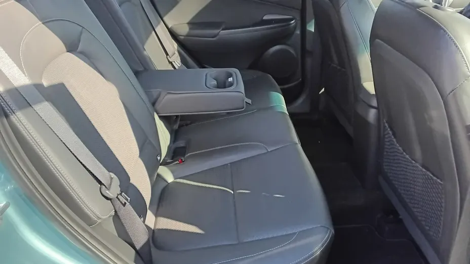 HYUNDAI Kona -