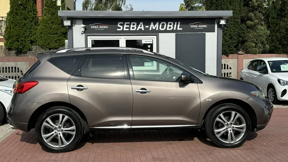 NISSAN Murano -