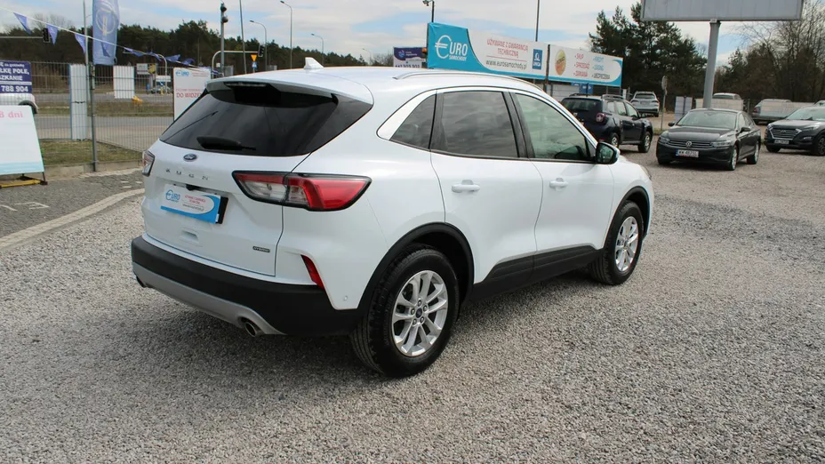 FORD Kuga -