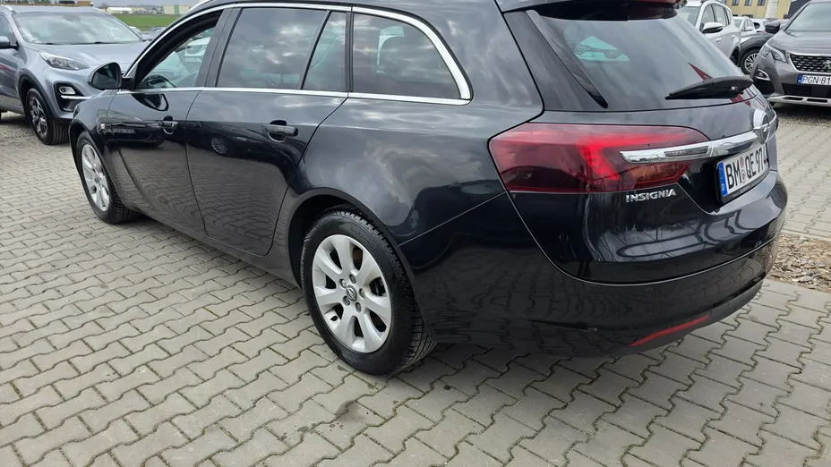 OPEL Insignia -
