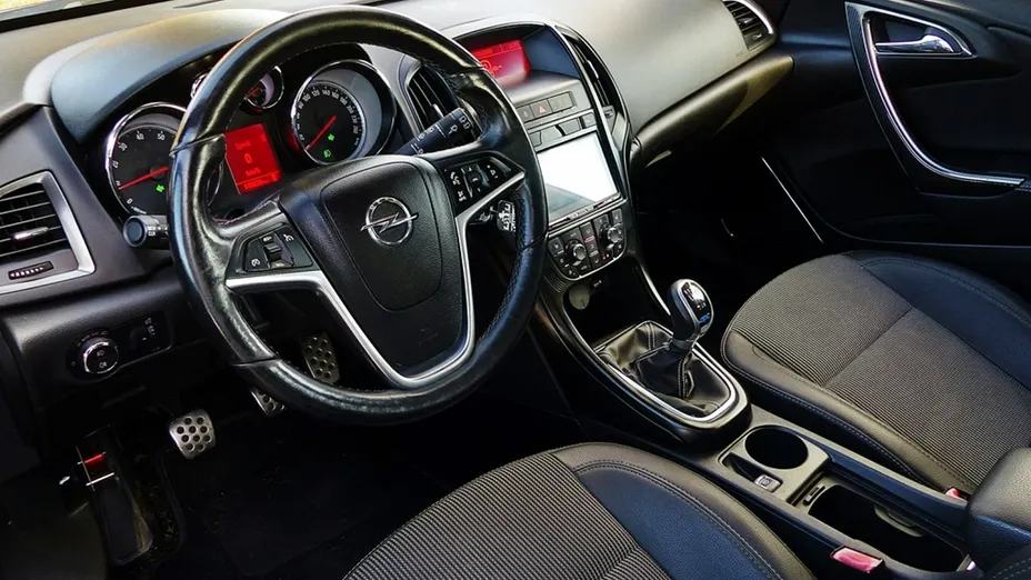 OPEL Astra -