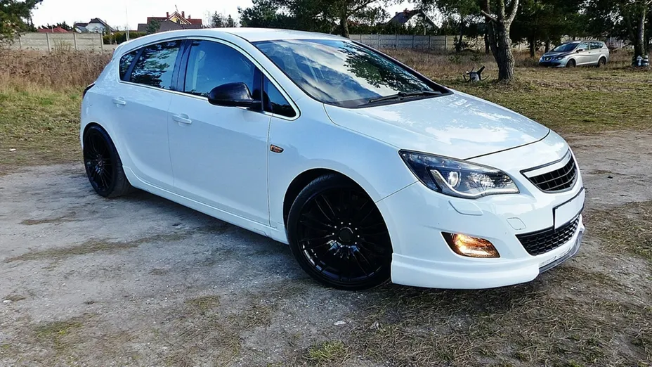 OPEL Astra -