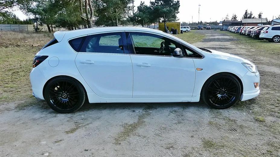 OPEL Astra -
