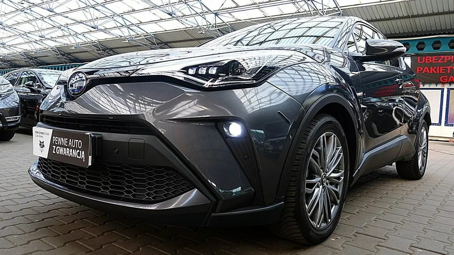 TOYOTA C-HR -