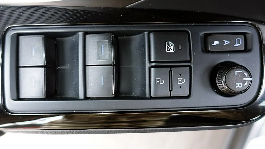 TOYOTA C-HR -