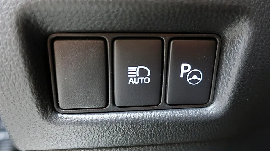 TOYOTA C-HR -