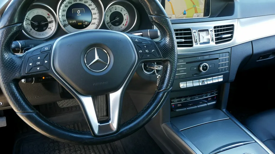 MERCEDES-BENZ E Klasa -