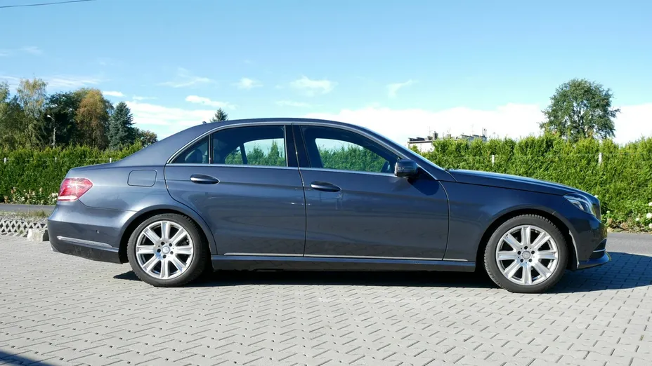 MERCEDES-BENZ E Klasa -