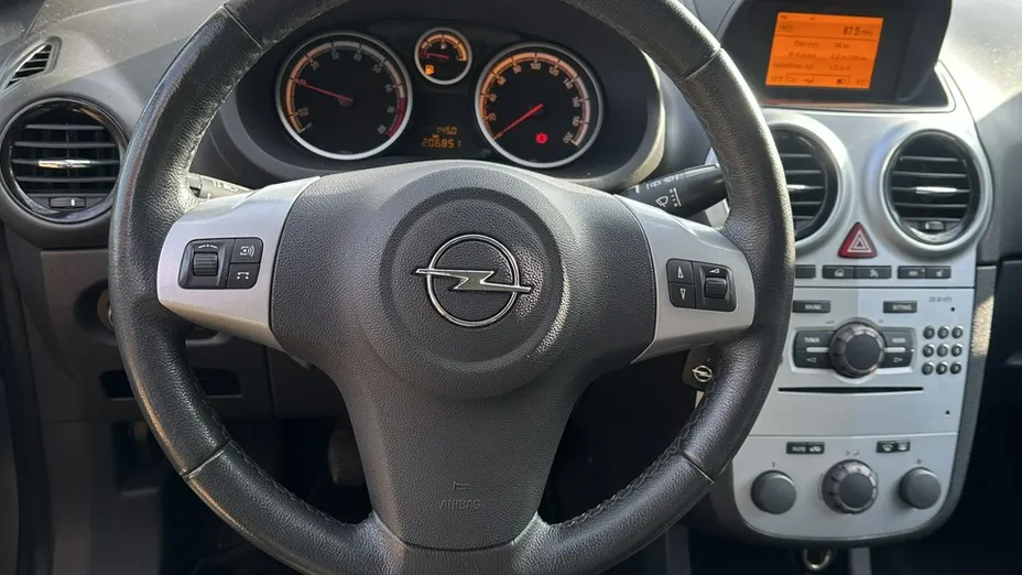 OPEL Corsa -