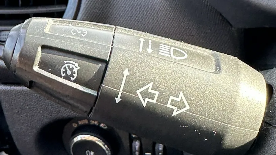 OPEL Corsa -