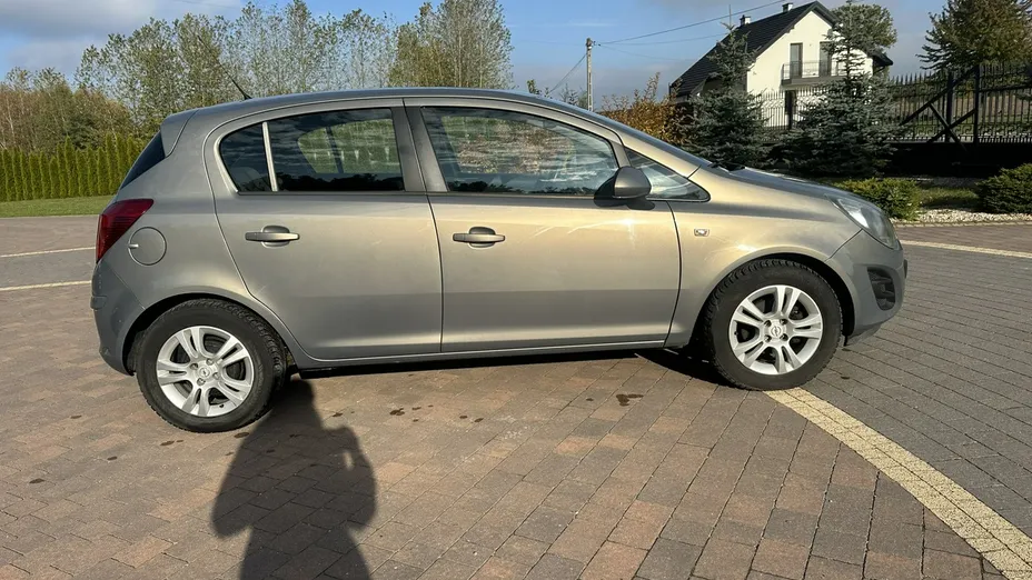 OPEL Corsa -