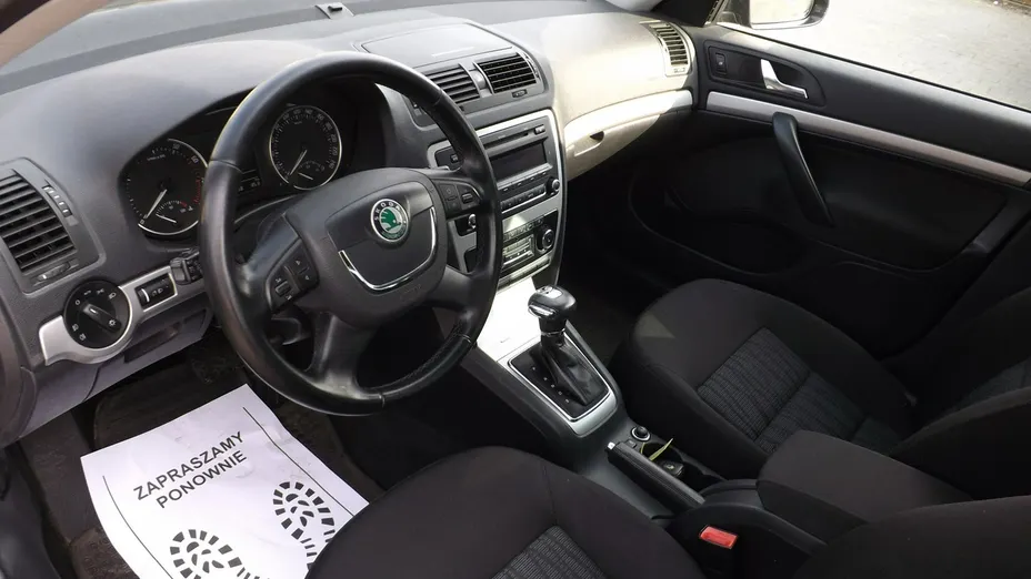 SKODA Octavia -