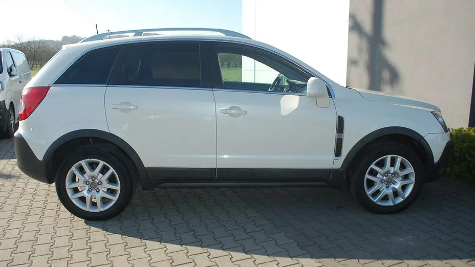 OPEL Antara -